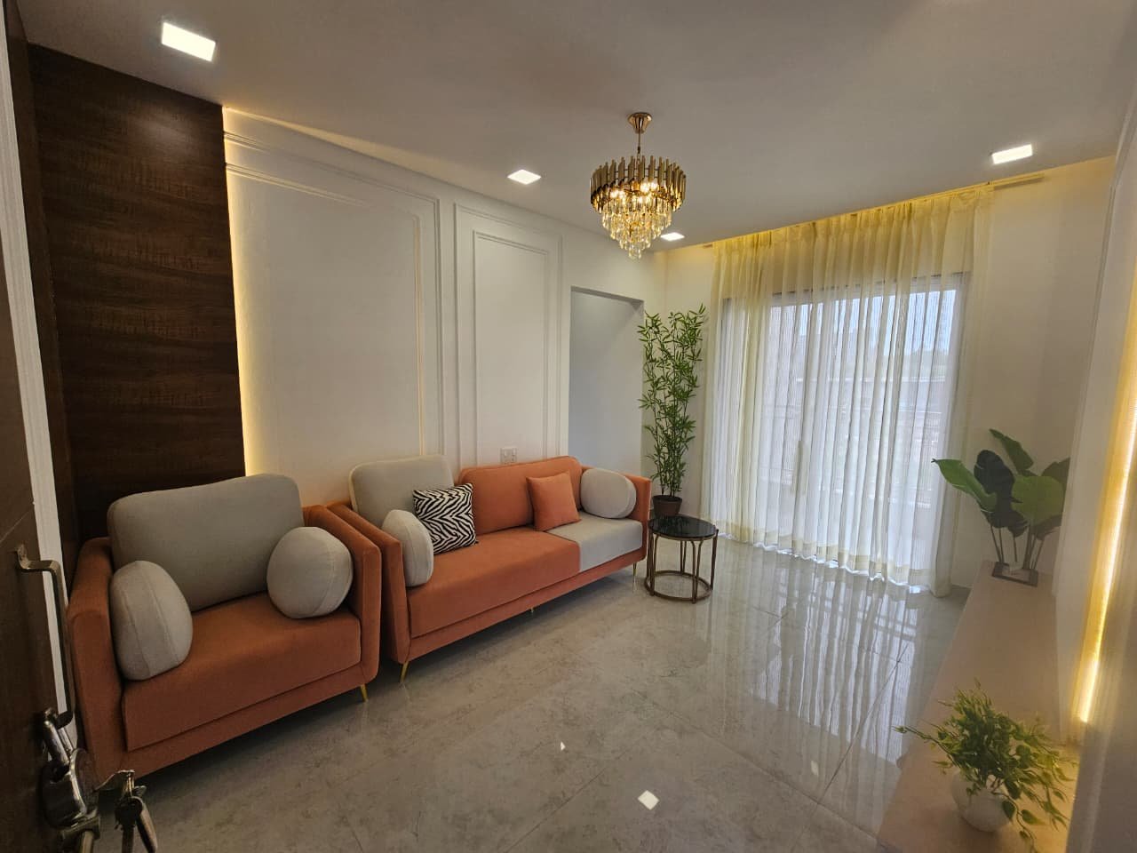 Kohinoor Lantana gallery view 4
